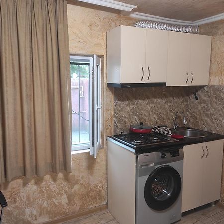 ホテル Batumi House エクステリア 写真